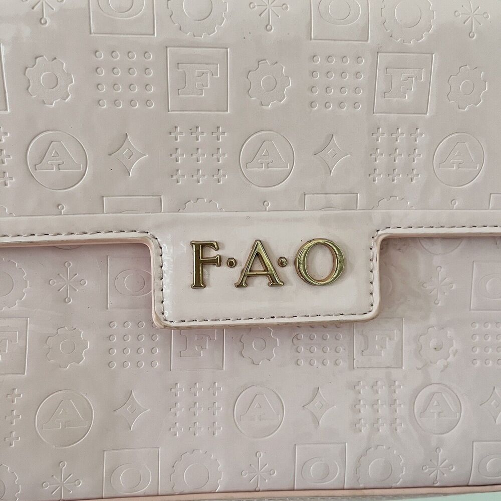 FAO Schwarz Glamour PINK Purse play pretend BARBIE CORE GOLD letters 1 Strap 8” - Picture 4 of 9